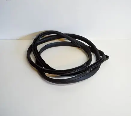 Mazda 3 II Rubber seal front coupe door 