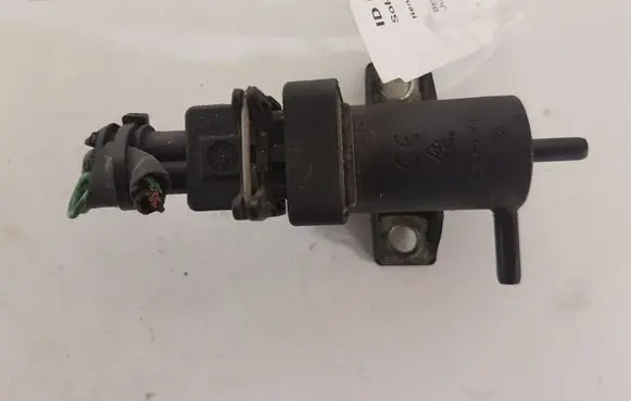 Renault Laguna III Turbo solenoid valve 8200762597