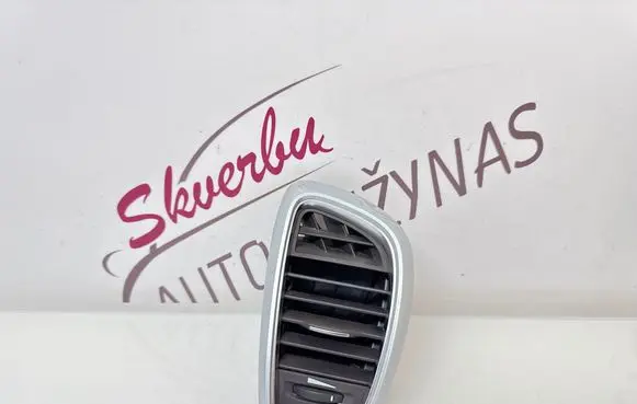Renault Espace V (RFC) Dashboard side air vent grill/cover trim 687605833R 3103000