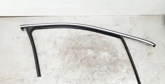 Volkswagen PASSAT B8 Rubber seal front door window/glass 3G0837432M