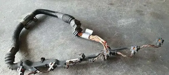 BMW 5 E39 Fuel injector wires 224941802