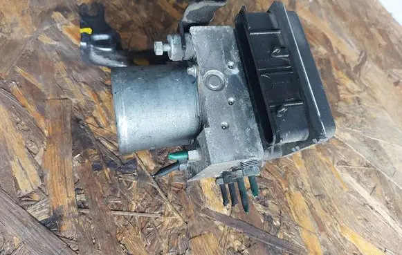 Renault Clio III ABS Pump 8200701499