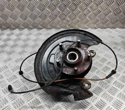 Nissan Leaf II (ZE1) Front wheel hub 400141KK0A