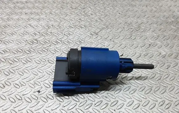 Volkswagen PASSAT B5.5 Brake pedal sensor switch 1J0927189E
