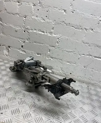 Steering wheel axle set