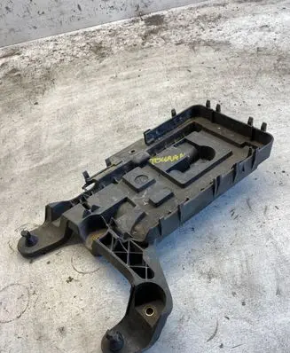 Volkswagen Touran I Battery tray 1k0915333b
