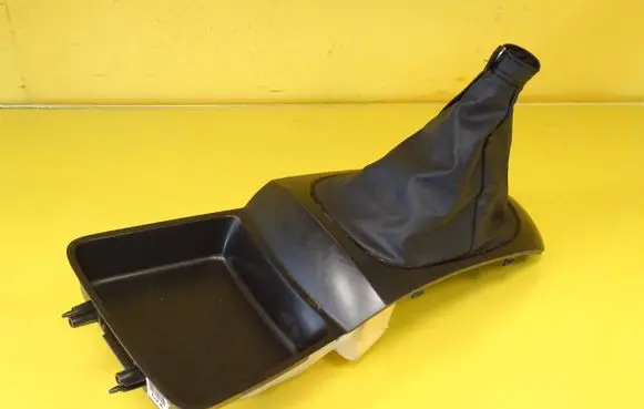 KIA Rio Gear shifter surround trim plastic 84630-1G700 846301G700 HT0704-033