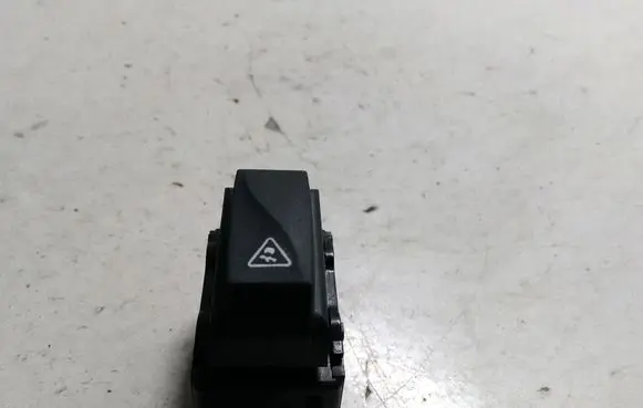 Traction control (ASR) switch
