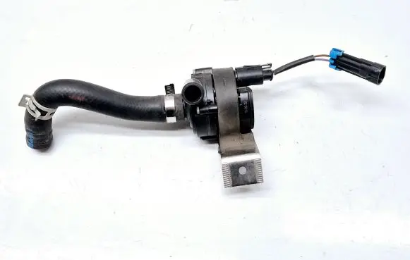 Toyota Land Cruiser (J150) Webasto circulation pump for autonomous heater 