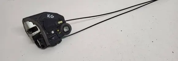 Toyota Verso Rear door lock A046693