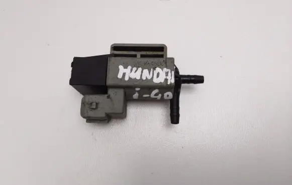 Hyundai i40 Turbo solenoid valve 351202A400