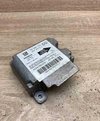 Opel Zafira A Airbag control unit/module 90582536 1923594