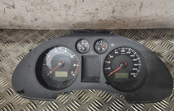 Speedometer (instrument cluster)