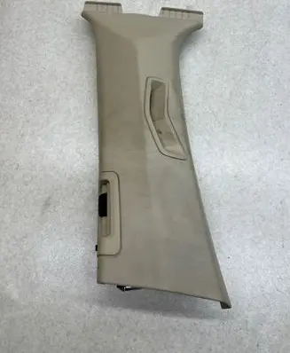 Volvo XC60 Seat belt trim 30767128