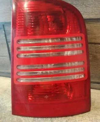 Skoda Octavia Mk1 (1U) Rear/tail lights 1U9945096 1U9945112