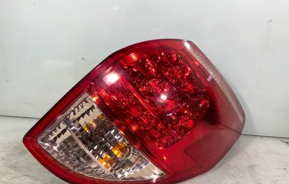 Toyota RAV 4 (XA30) Rear/tail lights