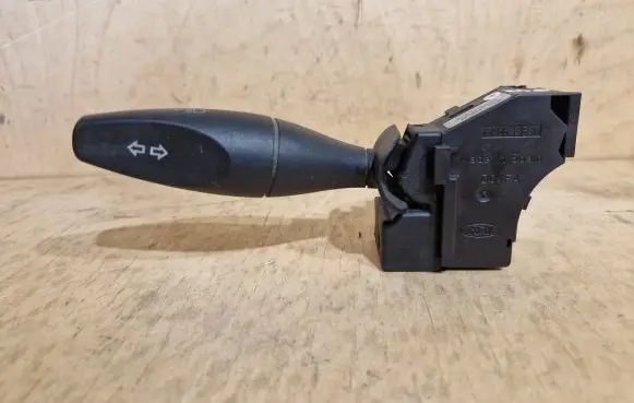 Ford Focus Indicator stalk 98AG13335AE 98AG13335