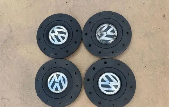 Volkswagen Transporter - Caravelle T5 Original wheel cap 7H0601151B