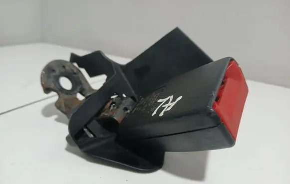 Audi A6 S6 C6 4F Rear seatbelt buckle 4F0857740D