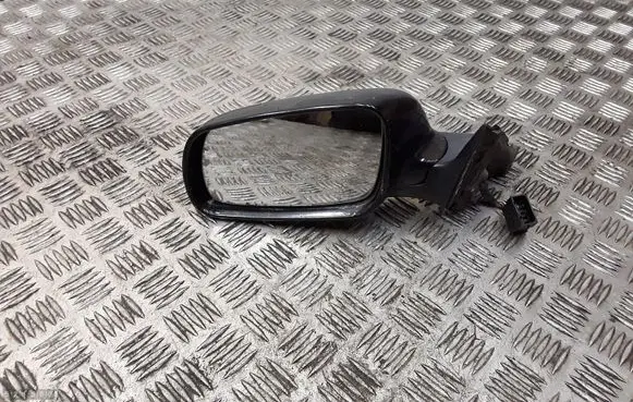 Audi A3 S3 8L Front door electric wing mirror E8012658
