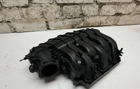 Chrysler Pacifica Intake manifold 72142023 72142555