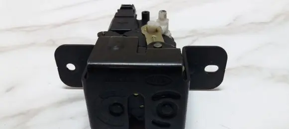 KIA Sorento Tailgate window lock/catch/latch 871303E000