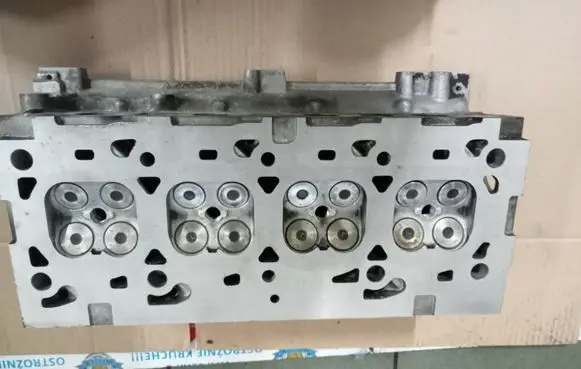 Ford Escort Engine head 958m6090ac