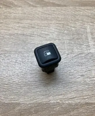 Volkswagen PASSAT B5 Fuel tank opening switch 3B0959833A