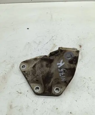 BMW 6 F12 F13 Engine mounting bracket 6777622