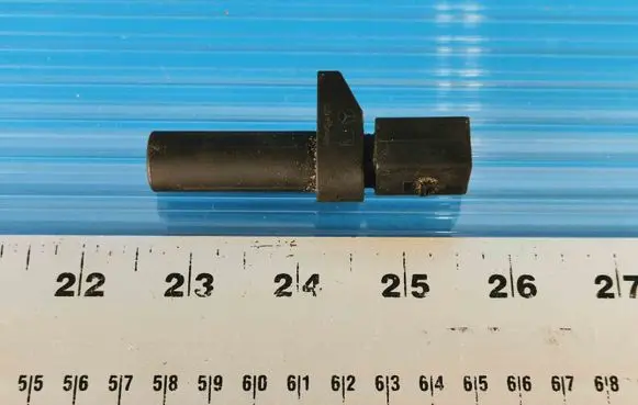 Mercedes-Benz E W212 Crankshaft position sensor A003153 2828
