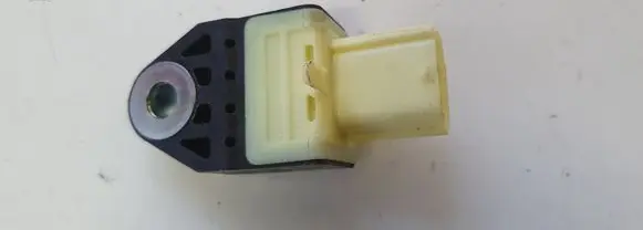 Toyota Auris E180 Airbag deployment crash/impact sensor