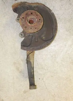 Mercedes-Benz R W251 Front wheel hub