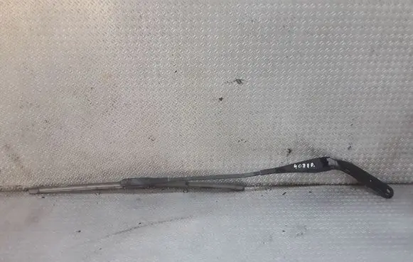 BMW 1 E81 E87 Front wiper blade arm