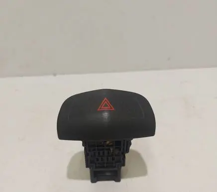 Nissan Primera Hazard light switch 06016