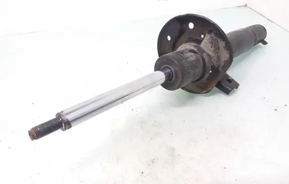 Skoda Octavia Mk2 (1Z) Front shock absorber/damper