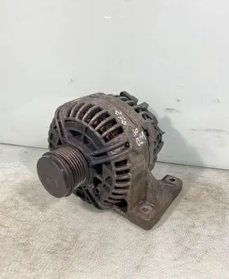 Volvo V70 Generator/alternator 8651665