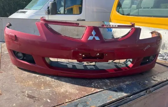 Mitsubishi Lancer Front bumper