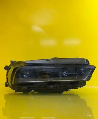 BMW 7 G70 Headlight/headlamp 5A6372602