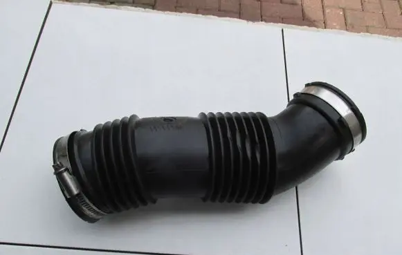 Ford S-MAX Intake resonator 