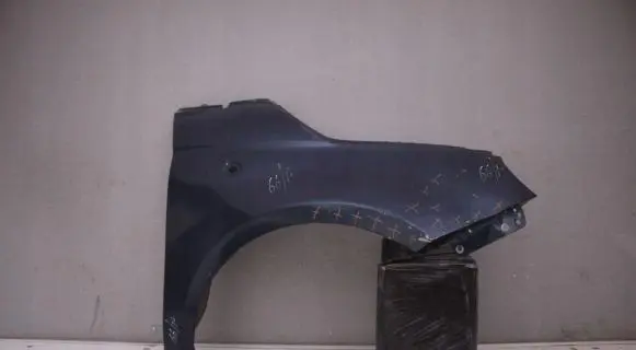 Fiat 500 Fender mounting bracket BJRVHRDVJHDCBG