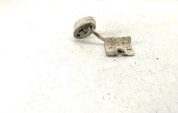Volvo V70 Muffler mount bracket/holder 09492157 646020