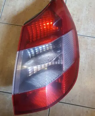 Renault Scenic II - Grand scenic II Rear/tail lights 15911600