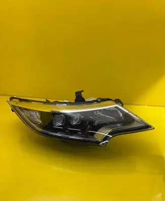 Honda Civic IX Headlight/headlamp 33100-TV0-E516-M1