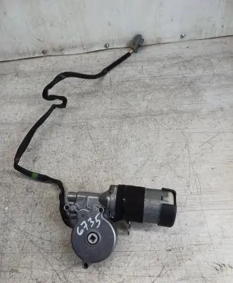 Volvo XC90 Seat adjustment motor 9208745 570547H