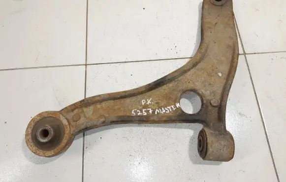 Renault Master III Front lower control arm/wishbone NOCODE