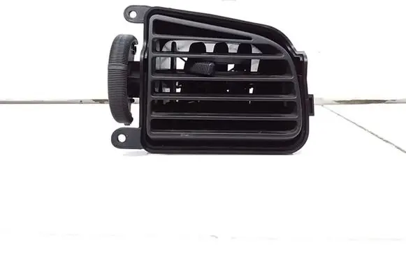 Nissan Primera Dashboard side air vent grill/cover trim 687502F900