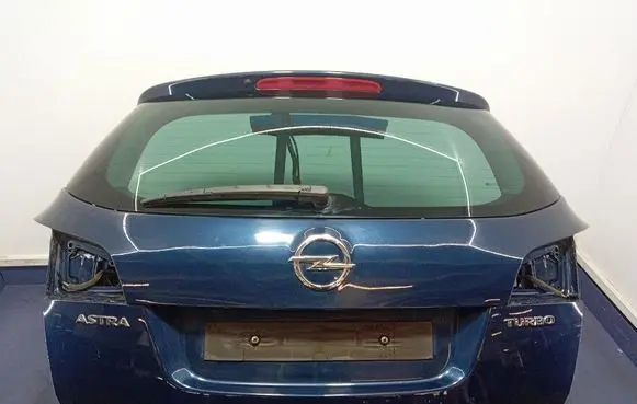 Opel Astra J Tailgate/trunk/boot lid 