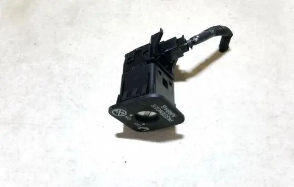 Lexus IS 220D-250-350 Passenger airbag on/off switch 