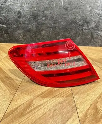 Mercedes-Benz C W204 Rear/tail lights 2048205464 601003 601000