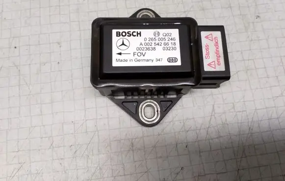 Mercedes-Benz E W211 ESP acceleration yaw rate sensor 0265005246 A0025426618